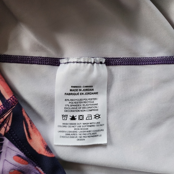 Nike crop top, medium, pink and purples - Picture 4 of 5